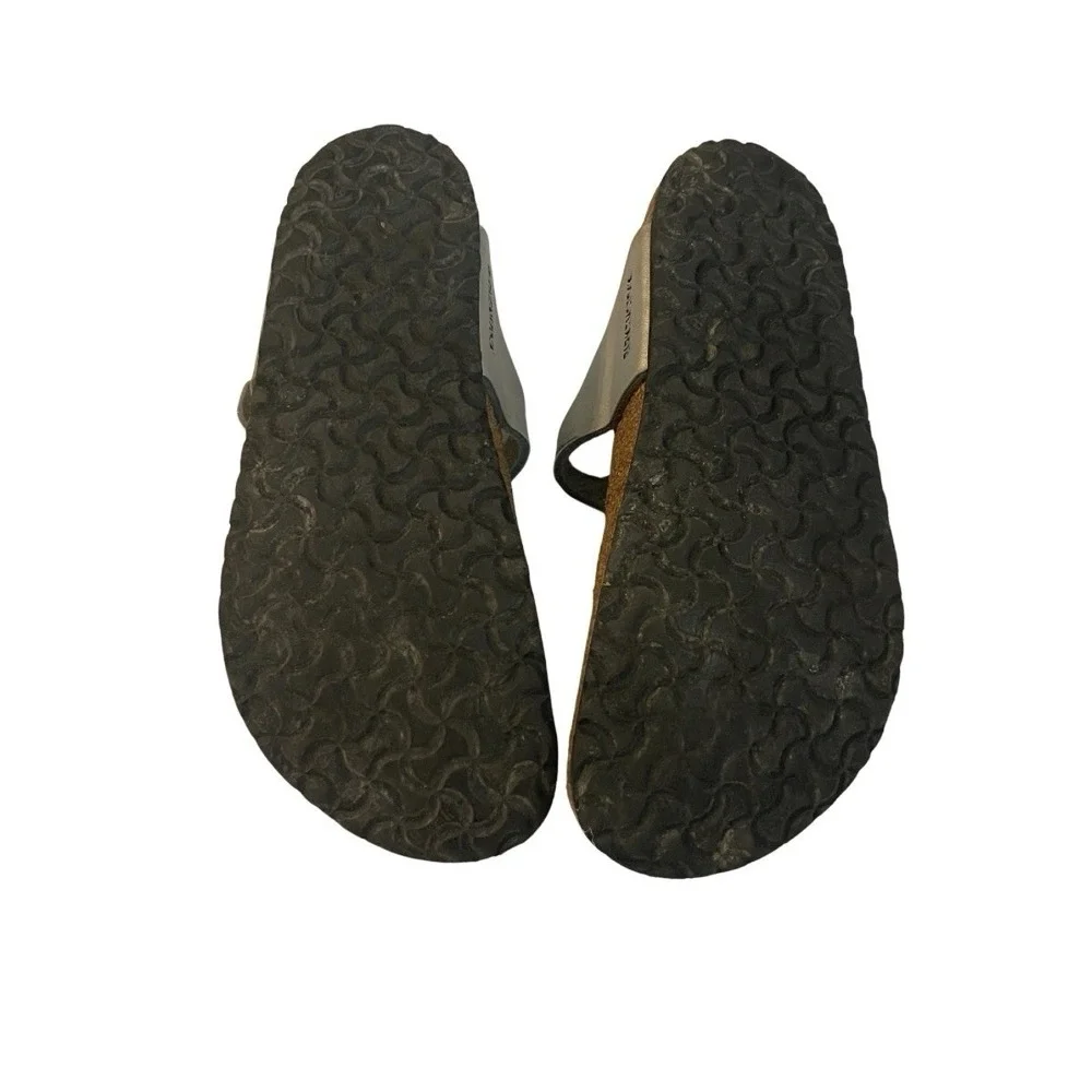 Birkenstock product pair